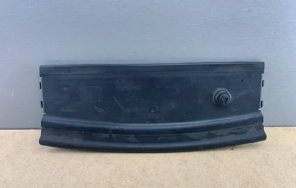 BMW 5 E60 E61 Radiator trim 7050651 51717050651