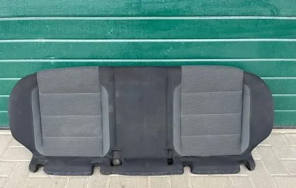 Volkswagen Golf VI Rear seat 5K0885375