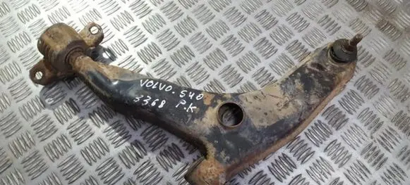 Volvo S40, V40 Front lower control arm/wishbone