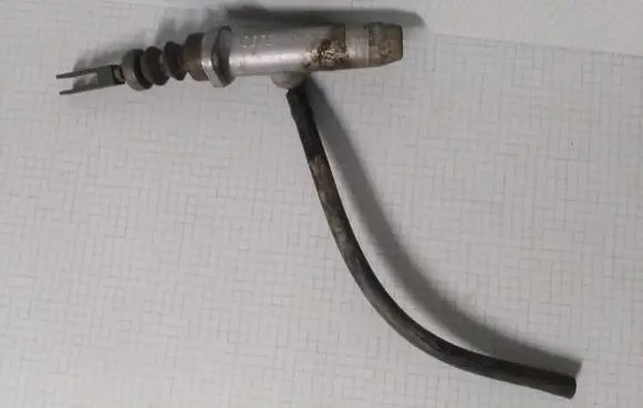 Audi 80 90 B3 Clutch master cylinder 893721401B