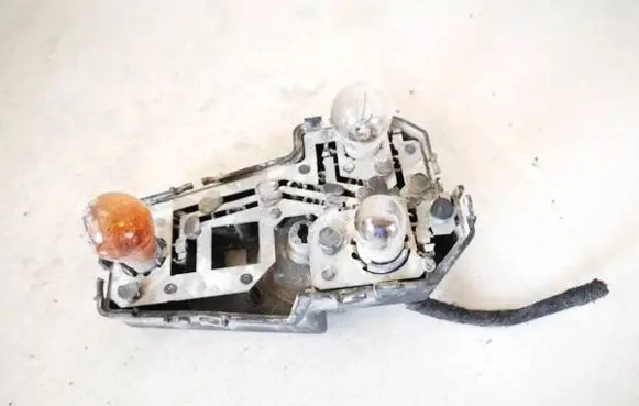 Ford Galaxy Tail light bulb cover holder 7m5945258