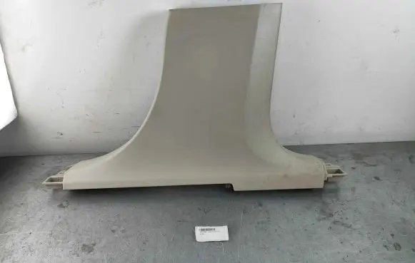 Volvo XC90 (B) pillar trim (bottom) 39829968