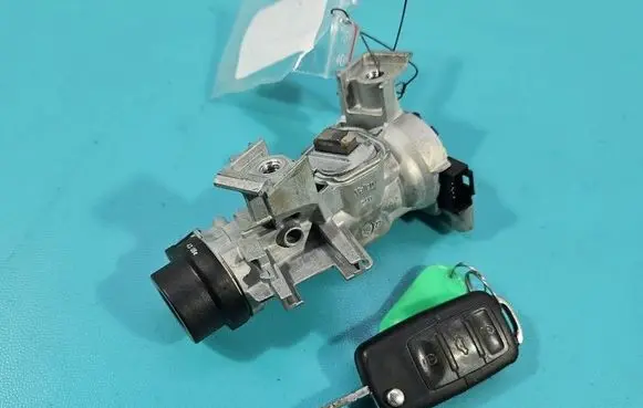 Volkswagen Tiguan Ignition lock 1K0905851B IMPRK1580623