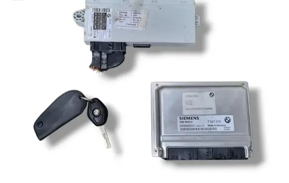 BMW 5 E60 E61 Engine ECU kit and lock set 5WK93014 7527072