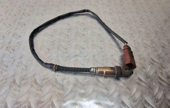 Volkswagen PASSAT B5 Lambda probe sensor 058906265C
