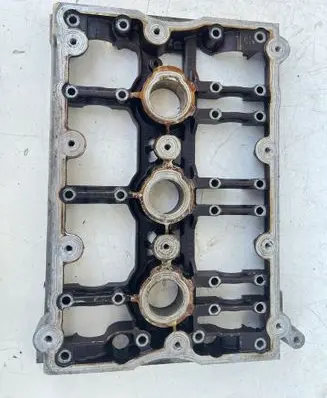 Audi A4 S4 B6 8E 8H Engine head 06C103127F