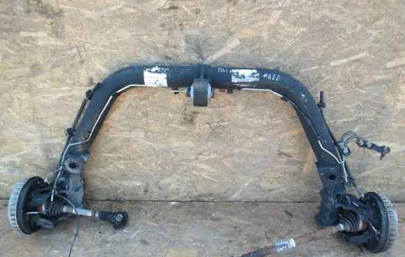 Renault Twingo III Rear axle beam 