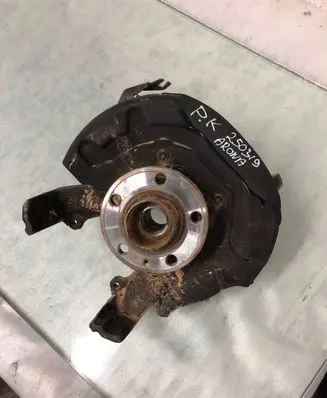Seat Arona Front wheel hub 2q0407255ad
