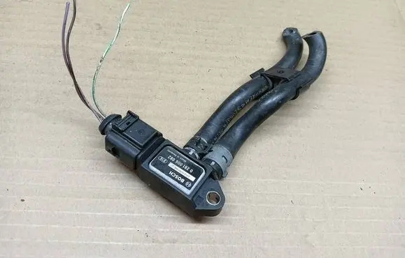 Audi A3 S3 8P Exhaust gas pressure sensor 0281006082