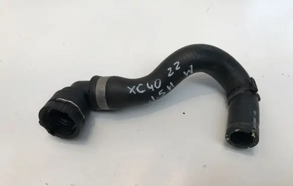 Volvo XC40 Engine coolant pipe/hose 32224229 8888809563