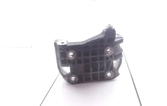 Volkswagen Touareg I Generator/alternator bracket 059903143P
