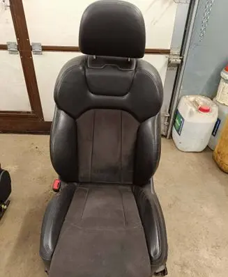 Audi Q7 4M Front driver seat