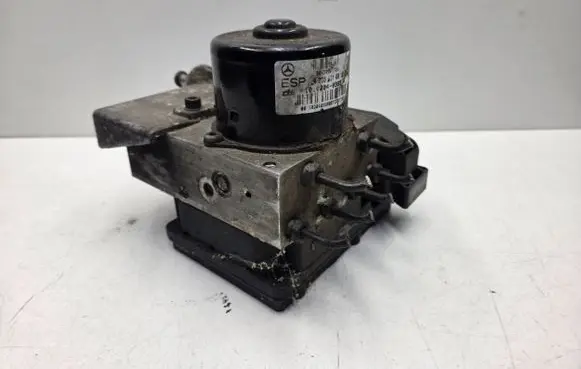 Mercedes-Benz CLK A209 C209 ABS Pump A2095452532 2095452532