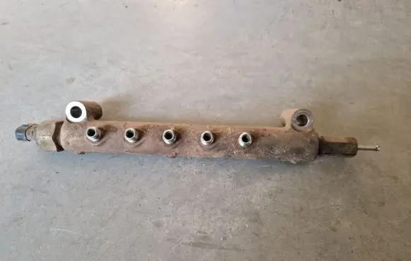 Toyota Hilux (AN10, AN20, AN30) Fuel main line pipe 8945871010