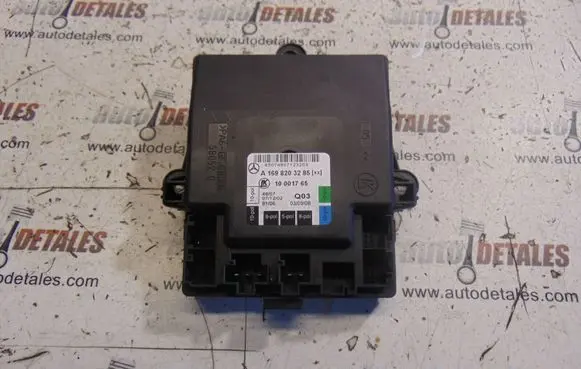 Mercedes-Benz B W245 Door control unit/module A1698203285