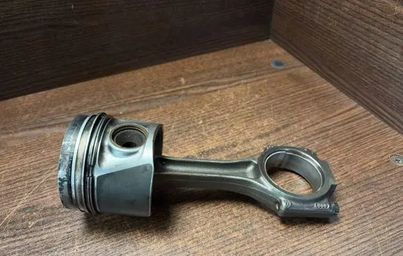 Volkswagen Crafter Piston 03L107065P 03L107065AG