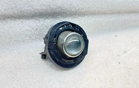 Chrysler Pacifica Front fog light 1805006A