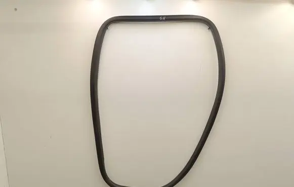 Volvo XC60 Rear door rubber seal (on body) 