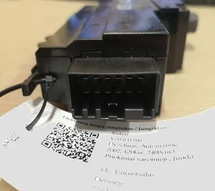 Volvo V70 Electric window control switch 7923
