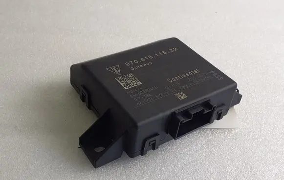 Porsche Panamera (970) Gateway control module 97061811532