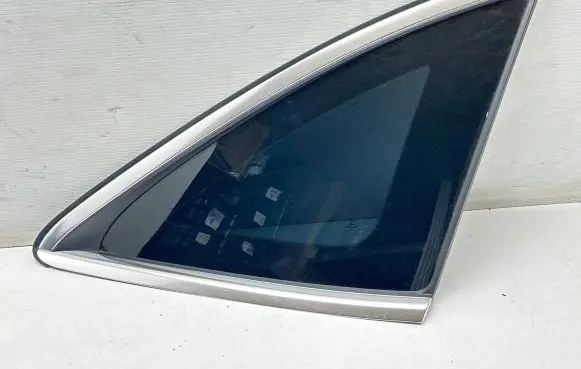 Mercedes-Benz EQC Rear side window 43R00048 E000255 DOT24M187AS2