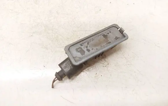 Volkswagen Golf VI Number plate light 1K8943021