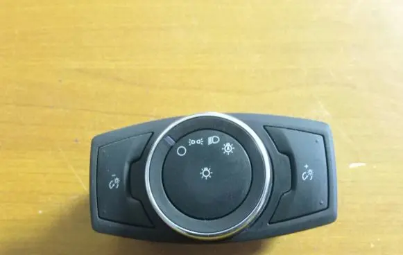 Ford Mustang VI Light switch DG9T13D061CEW