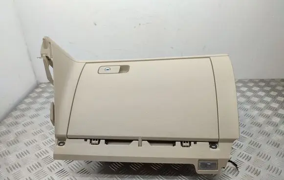 Volkswagen PASSAT B7 USA Glove box set 561857938