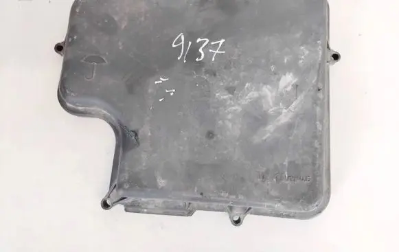 Audi A4 S4 B5 8D Fuse box cover 8d1907613