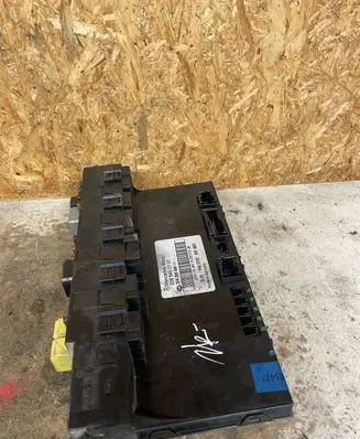 Mercedes-Benz E W211 Comfort/convenience module 2095450701 5DK00848611