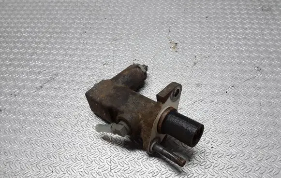 Mazda 6 Clutch master cylinder