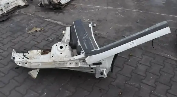 Seat Leon (5F) Front quarter panel 