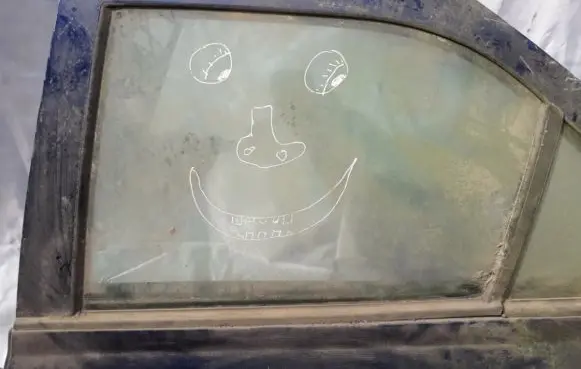 Peugeot 406 Rear door window glass