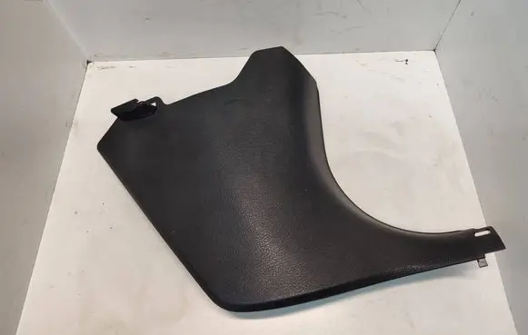 BMW M3 F80 (A) pillar trim 7221904