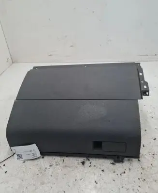 Volkswagen Touran I Glove box