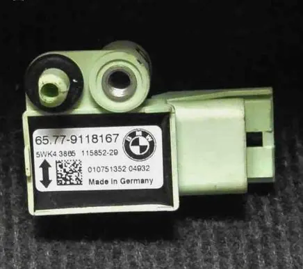 BMW 1 E81 E87 Airbag deployment crash/impact sensor 5WK43865 9118167