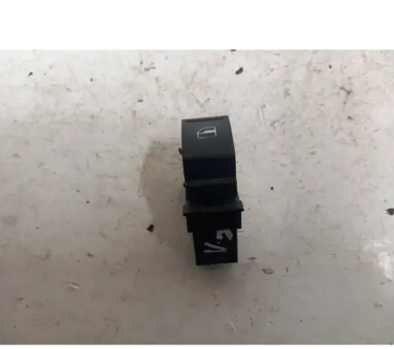 Volkswagen PASSAT B6 Electric window control switch