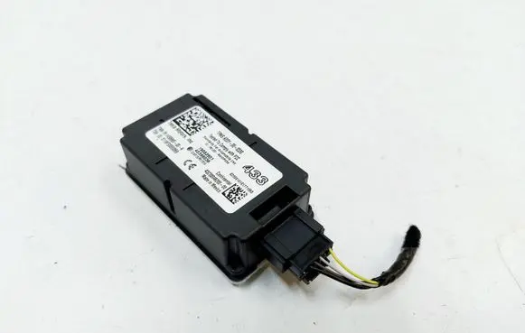 Tesla Model 3 Tire pressure control unit 1458965-00-A