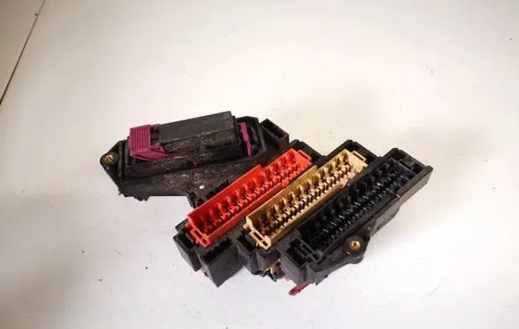 Audi Q7 4L Fuse box set 4f1941824
