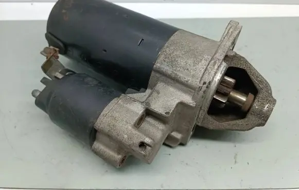Mercedes-Benz A W168 Starter motor 0051511601 0001115008