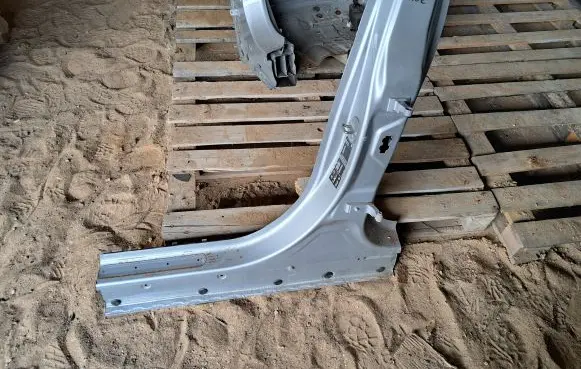BMW X4 G02 Pillar (middle) 