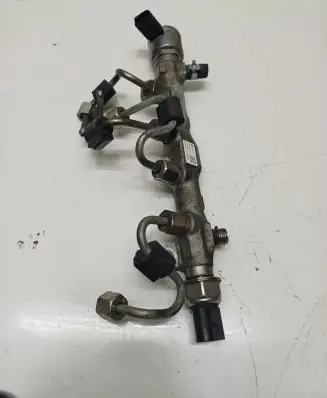 Volkswagen Caddy Fuel main line pipe 04L089G DFG