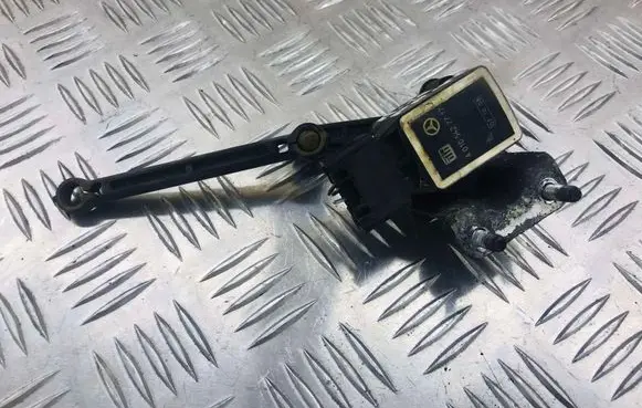 Mercedes-Benz E W211 Headlight/headlamp level sensor A0105427717