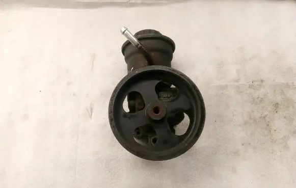 Toyota Corolla Verso AR10 Power steering pump 4431005120