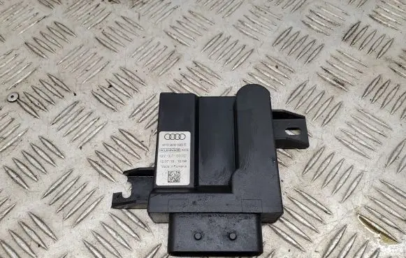 Audi A8 S8 D4 4H Fuel injection pump control unit/module 4H0906093E