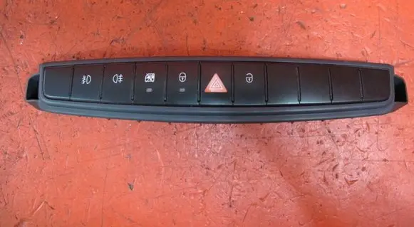 Smart ForFour I A set of switches A4548203010