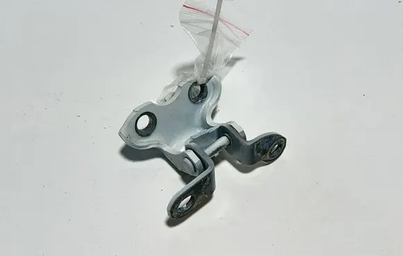Toyota RAV 4 (XA50) Rear door upper hinge 6876020122 36042