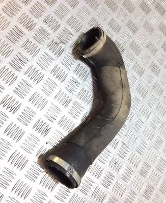 Land Rover Discovery 4 - LR4 Intercooler hose/pipe AH229G738AD