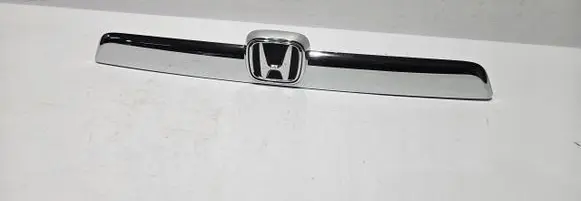 Honda CR-V Shock absorber/damper mounting bracket 