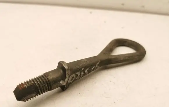 Chrysler Voyager Towing hook eye 